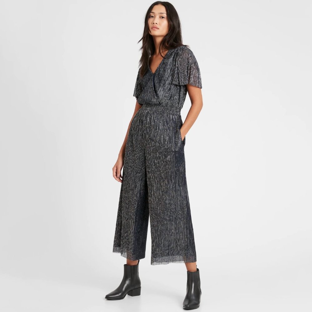 🔥 Banana Republic Metallic Cropped Jumpsuit Small